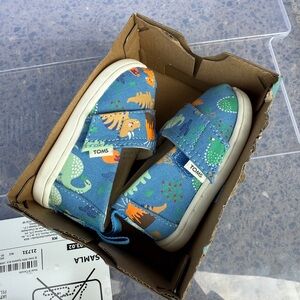 TOMS Kids Blue Canvas Dinosaur Hook-and-Loop Sneakers